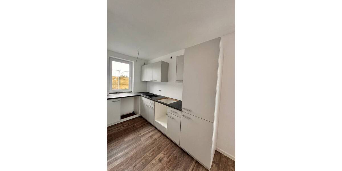 Reihenmittelhaus Bad Segeberg - 5 Zimmer, 104 m&sup2;, 1.700&euro; | Angebot:25536128