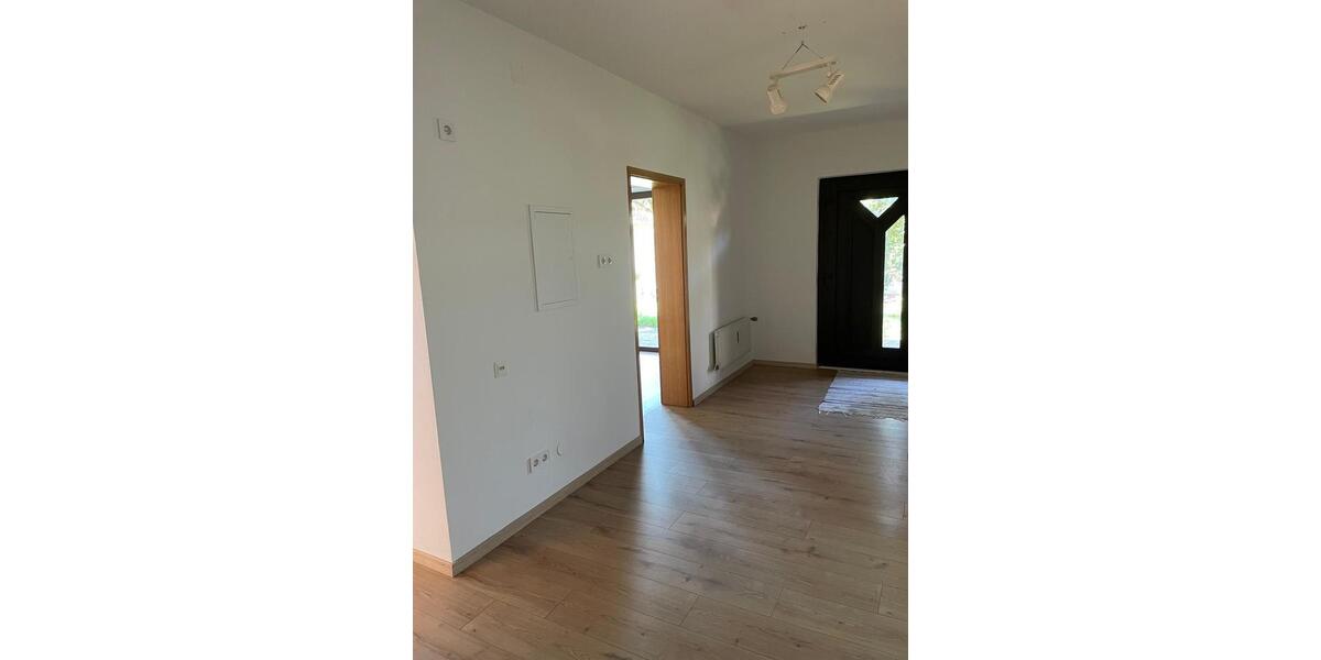Helle Wohnung zu vermieten , 84m2, Schwarzhofen 2 zimmer