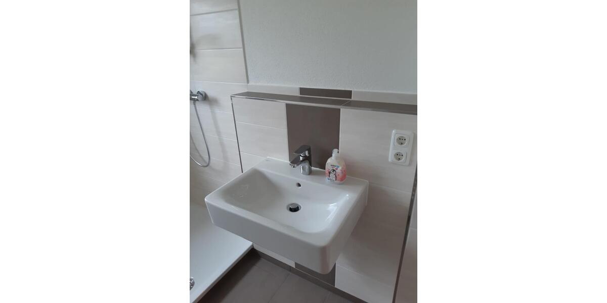 Erdgeschoßwohnung Mücke - 4 Zimmer, 98 m&sup2;, 700&euro; | Angebot:26412899