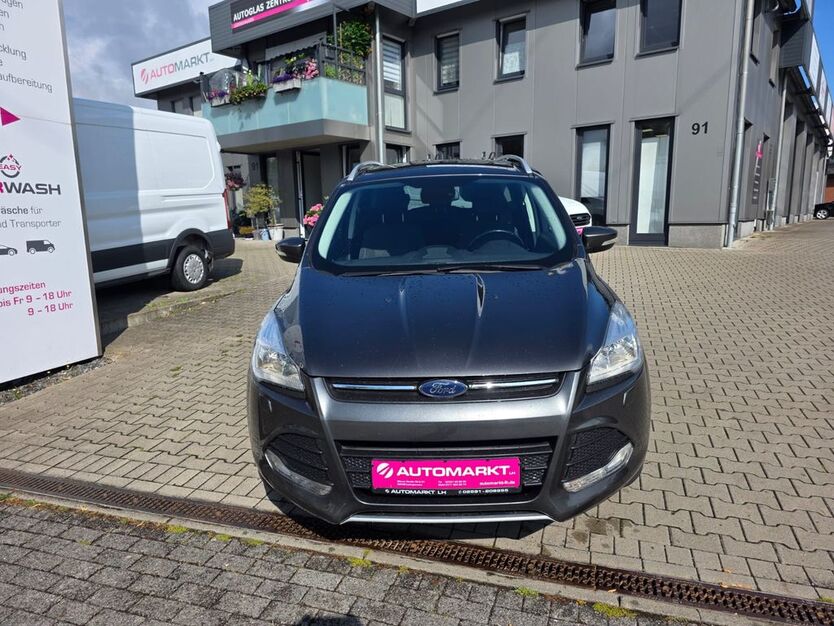 Ford Kuga 151.000 km 9.690 € Lüdinghausen 59348