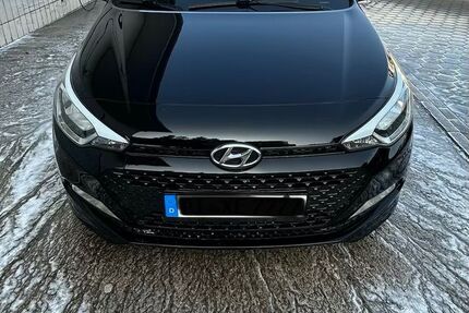 Hyundai i20 198.570 km 7.500 &euro; Elmshorn 25337