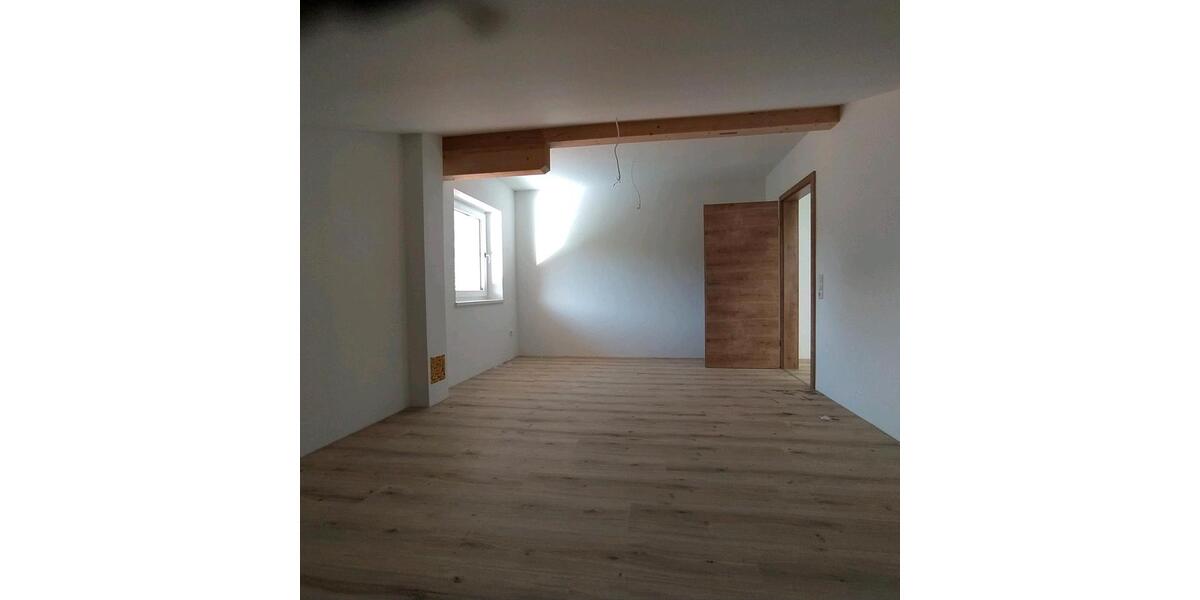 große helle 3 Zimmer- Galeriewohnung 3 zimmer