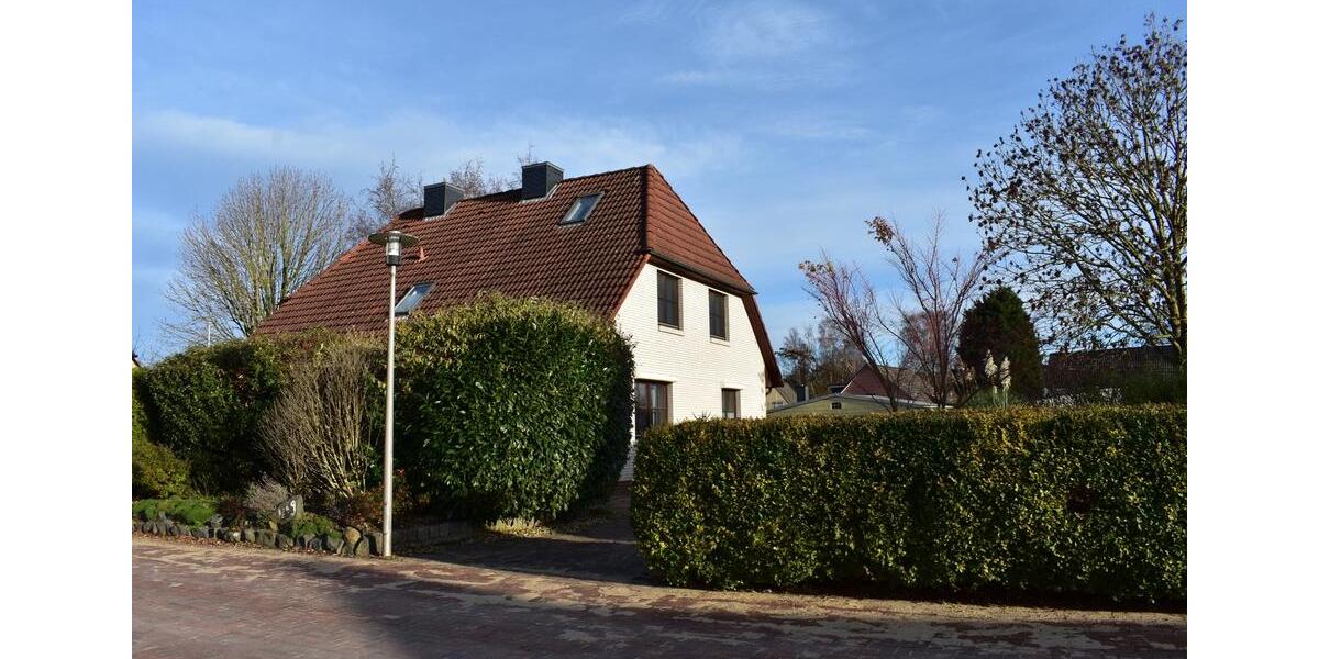 Einfamilienhaus Glückstadt - 7 Zimmer, 140 m&sup2;, 399.999&euro; | Angebot:25591338