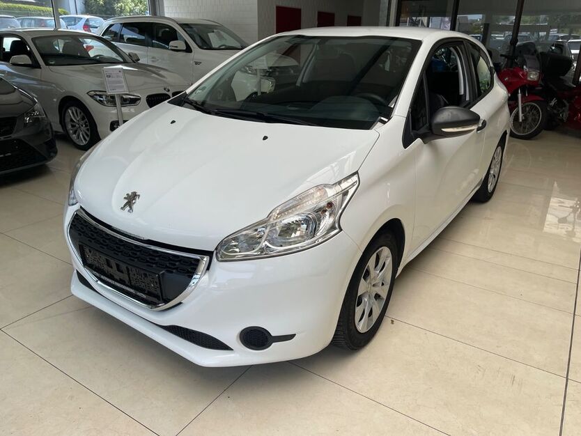 Peugeot 208 190.179 km 3.999 € Freudenberg 57258