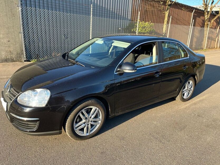 VW Jetta 225.200 km 2.590 € Mutlangen 73557