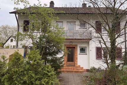 Zimmer Staufen im Breisgau - 4 Zimmer, 1.750&euro; | Angebot:26118590