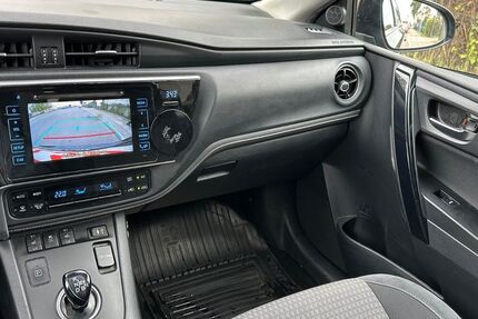 Toyota Auris 307.000 km 9.999 € Wustermark 14641
