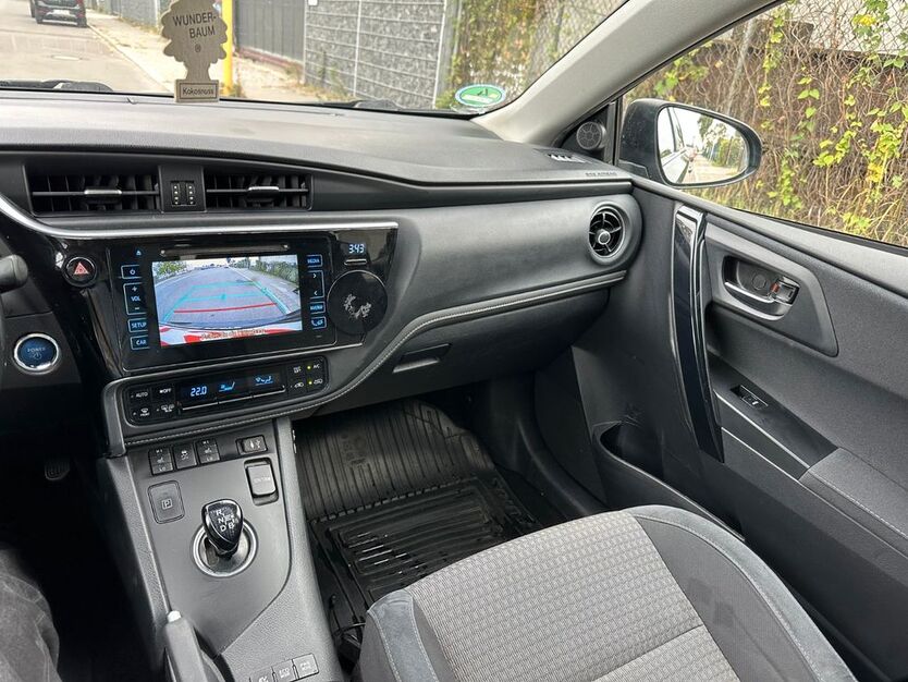 Toyota Auris 307.000 km 9.999 € Wustermark 14641
