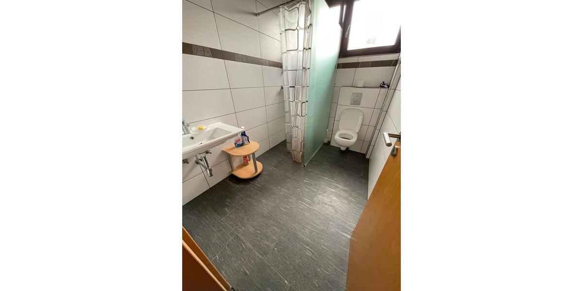 Etagenwohnung Quierschied - 8 Zimmer, 200 m&sup2;, 219.000&euro; | Angebot:26964233