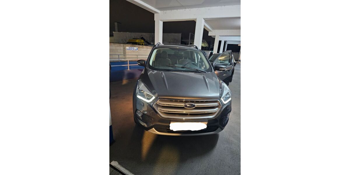 Ford Kuga 87.577 km 17.000 &euro; Hochheim am Main 65239