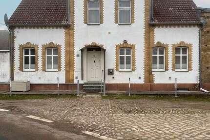 Haus Niedergörsdorf OT Danna Danna - 6 Zimmer, 220 m&sup2;, 199.000&euro; | Angebot:25515014