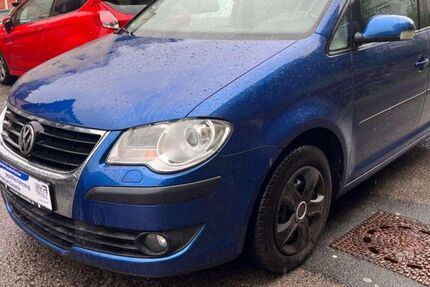 VW Touran 323.500 km 2.795 &euro; Altensteig 72213