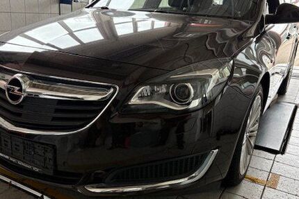Opel Insignia 147.000 km 7.800 € Dessau-Rosslau 06847