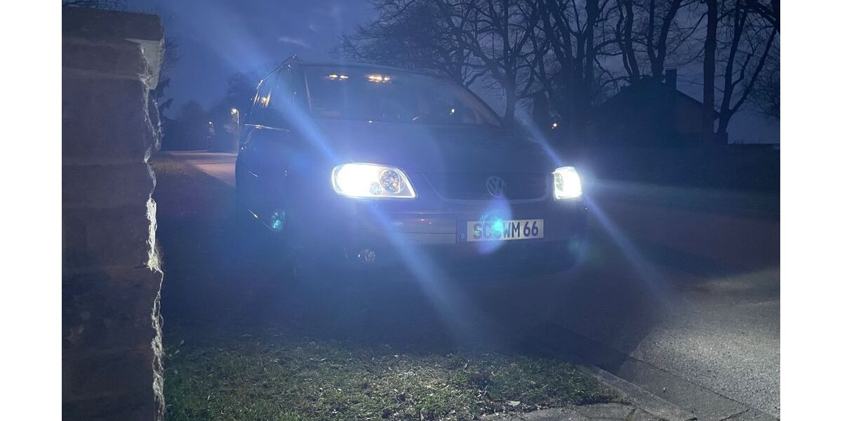 VW Touran 269.200 km 2.300 &euro; Leutershausen 91578