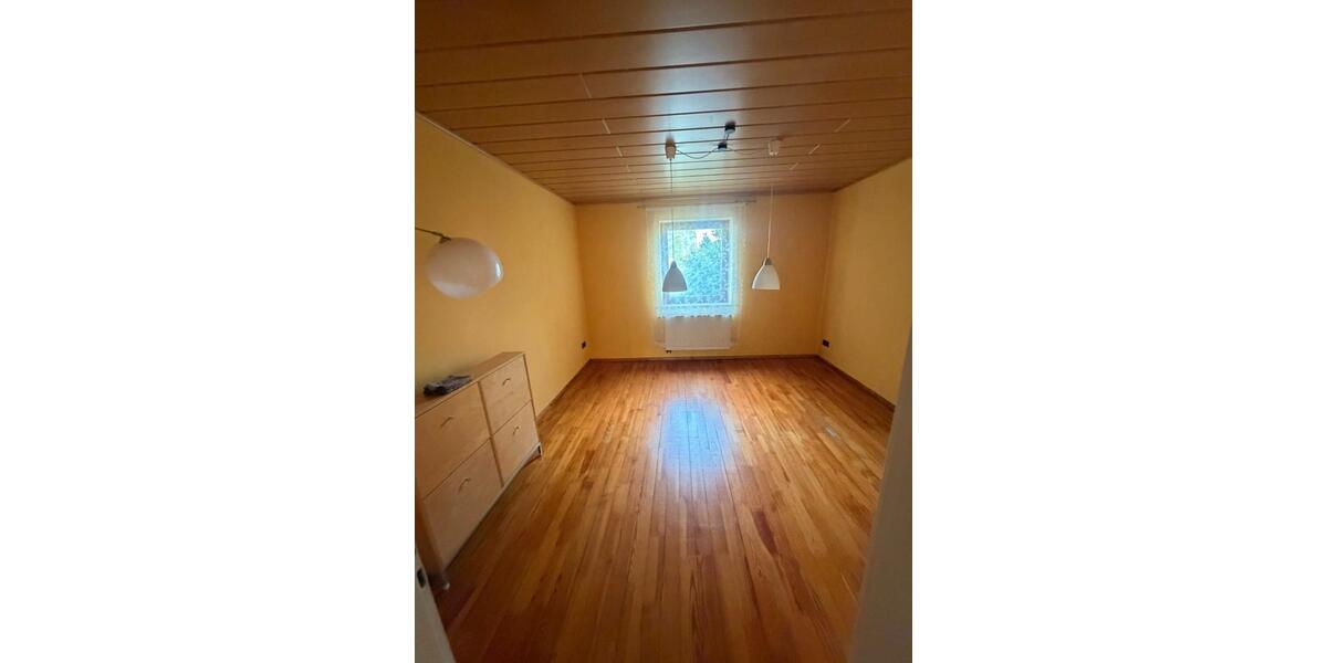 Einfamilienhaus Eggolsheim - 5 Zimmer, 135 m&sup2;, 1.690&euro; | Angebot:26634670
