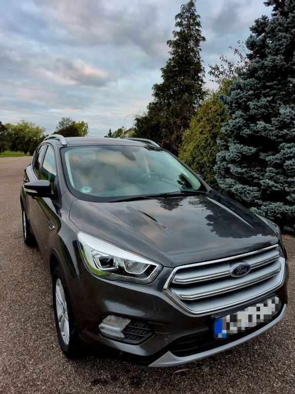 Ford Kuga 116.000 km 16.000 € Plüderhausen 73655