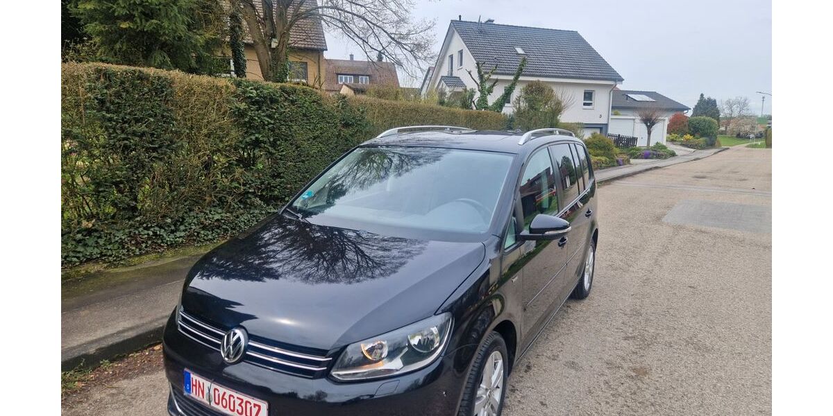 VW Touran 152.000 km 9.500 &euro; Langenbrettach 74243
