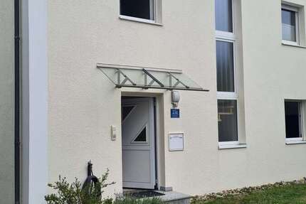 Haus Ingolstadt Friedrichshofen-Hollerstauden - 4 Zimmer, 130 m&sup2;, 1.650&euro; | Angebot:27334140