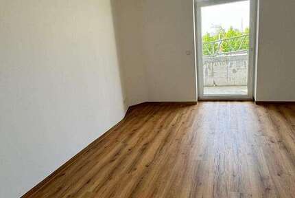 Wohnung zum Mieten in Halle (Saale) 660 € 55 m²
