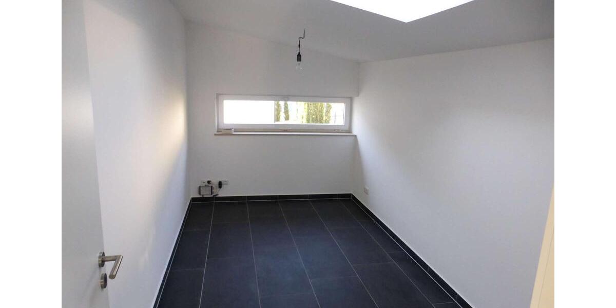 Einfamilienhaus Bad Soden am Taunus - 5 Zimmer, 175 m&sup2;, 3.200&euro; | Angebot:24271376