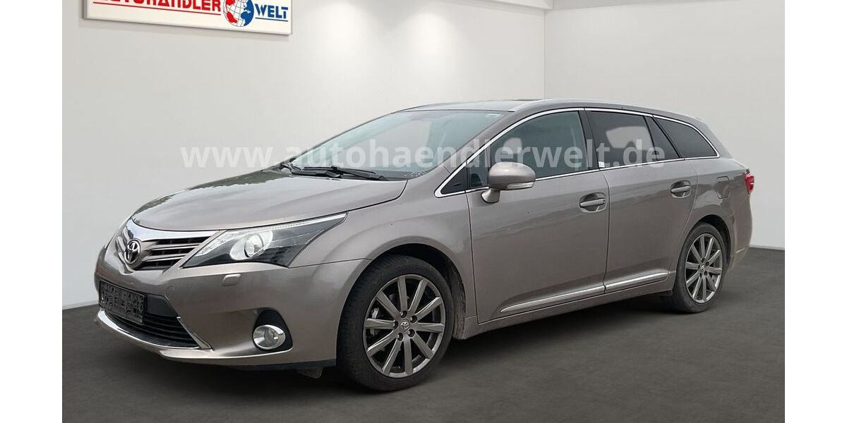 Toyota Avensis 146.398 km 8.499 &euro; Brehna 06796