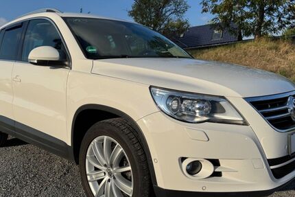 VW Tiguan 175.234 km 8.990 € Weimar 99423