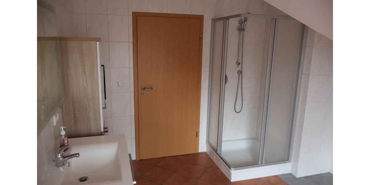Dachgeschoßwohnung Elsfleth - 2.5 Zimmer, 75 m&sup2;, 630&euro; | Angebot:26412426