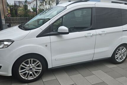 Ford Tourneo Courier 70.000 km 9.990 &euro; Saal 93342