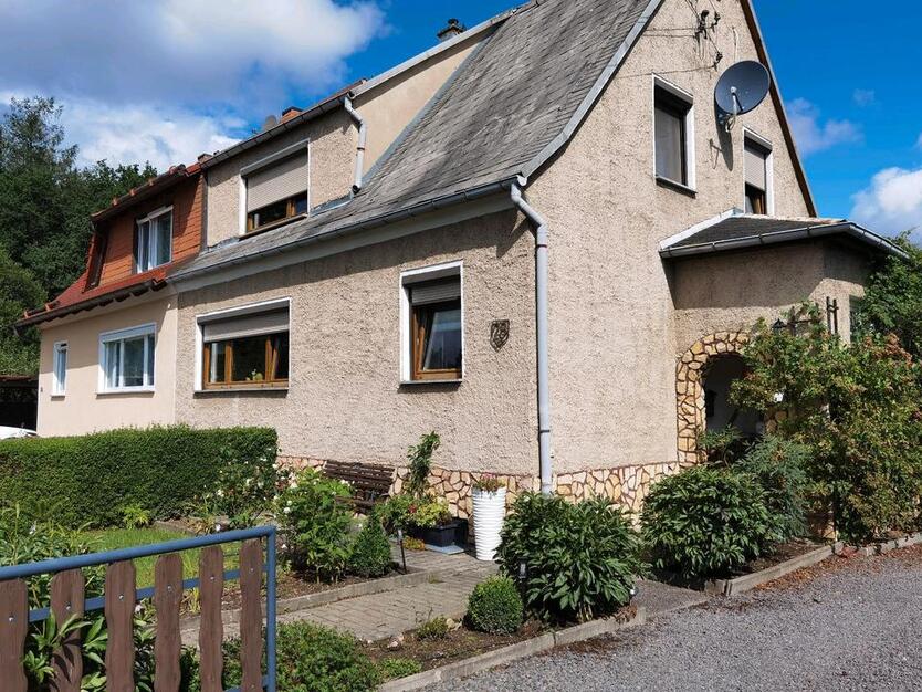 Doppelhaushälfte in 07955 Auma-Weidatal