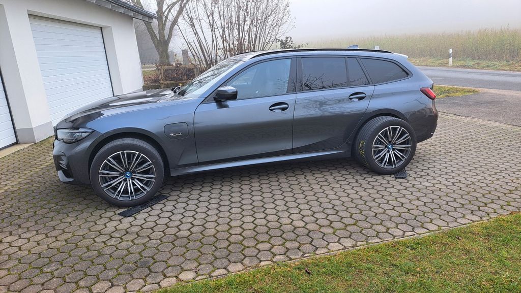 BMW 320 58.500 km 27.900 &euro; Gimpertshausen 92363