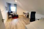 Etagenwohnung Laichingen - 6 Zimmer, 120 m&sup2;, 1.300&euro; | Angebot:25449408