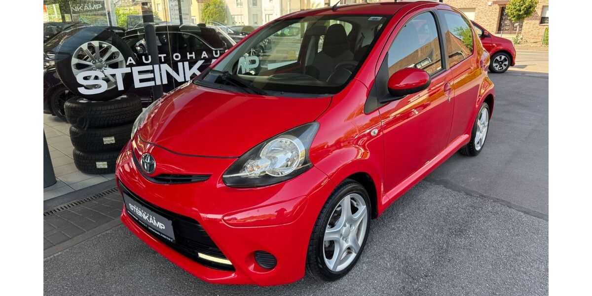 Toyota Aygo (X) 179.000 km 1.990 &euro; Bad Salzuflen 32105