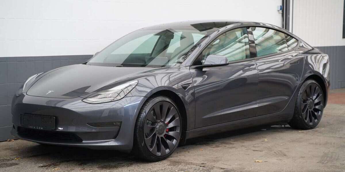 Tesla Model 3 66.970 km 30.950 &euro; Mönchengladbach 41236
