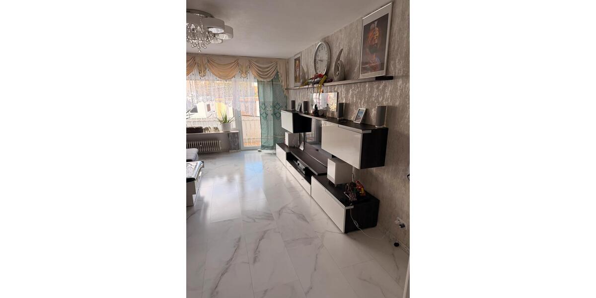 Erdgeschoßwohnung Nidderau - 4 Zimmer, 100 m&sup2;, 1.000&euro; | Angebot:25960508