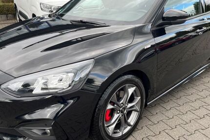 Ford Focus 99.132 km 17.497 &euro; Wipperfürth 51688