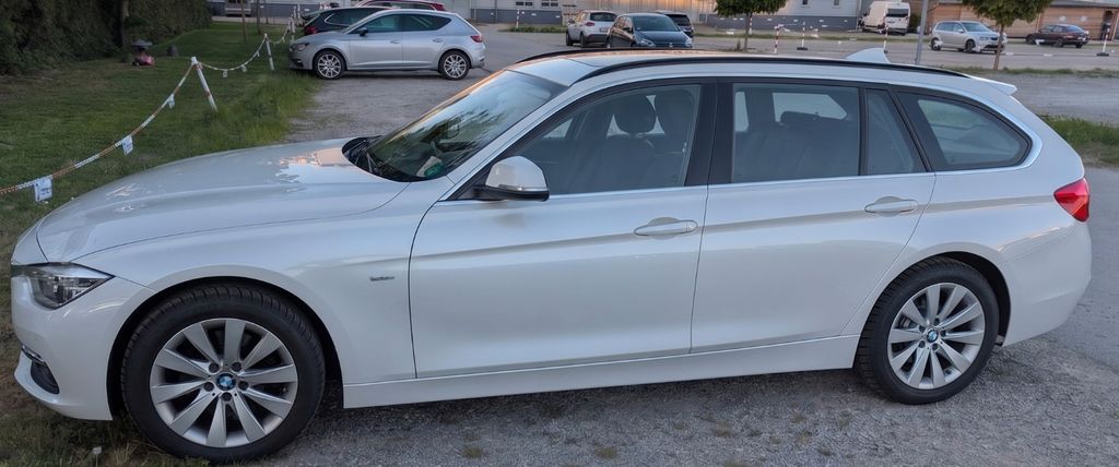 BMW 320 130.000 km 15.600 &euro; Regen 94209