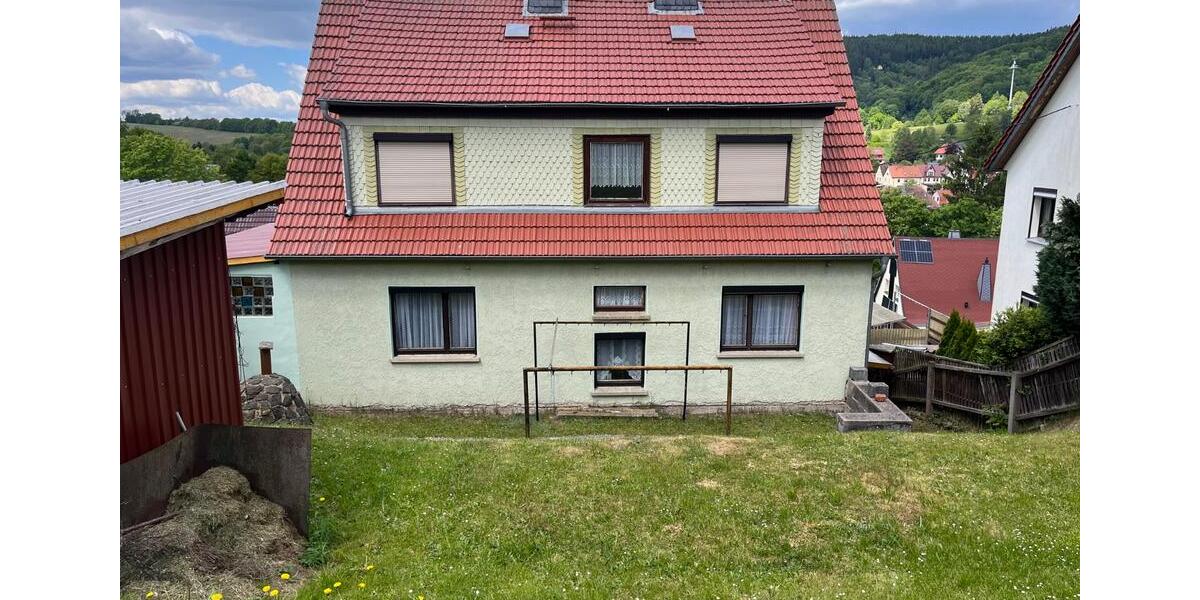 Einfamilienhaus Steinbach-Hallenberg Hallenberg - 8 Zimmer, 141 m&sup2;, 100.000&euro; | Angebot:26447608