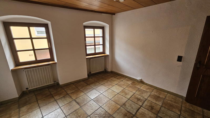 ObjNr:19572 - EFH mit 5 Zimmer und ehem. Gaststätte in der Ortsmitte von Niederkirchen - Mehrfamilienhaus, Wohnhaus Niederkirchen bei Deidesheim | Angebot:17545010