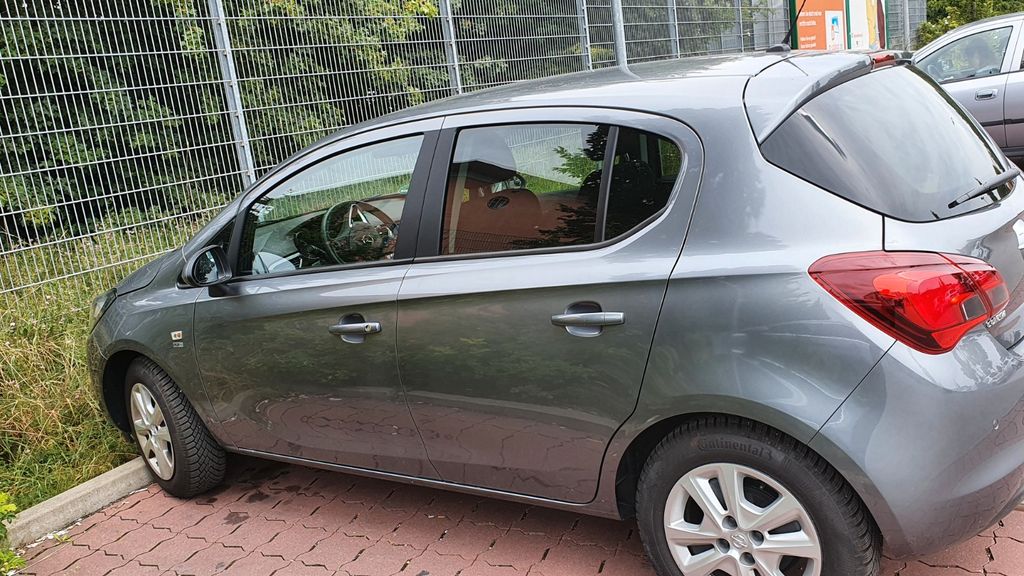 Opel Corsa 45.000 km 9.600 &euro; München 81245