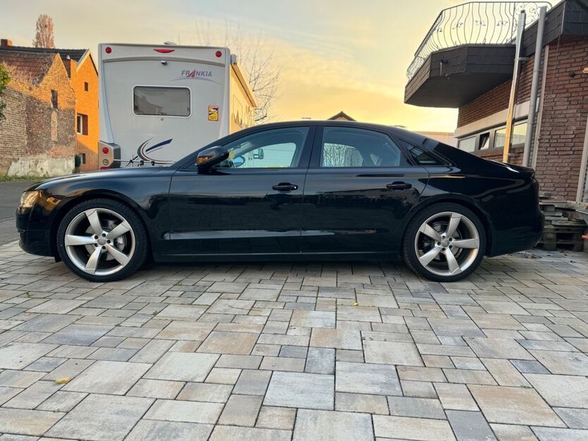 Audi A8 188.000 km 22.900 € Weilerswist 53919