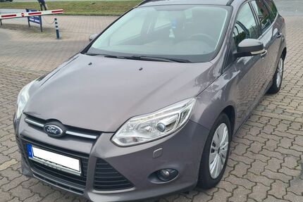 Ford Focus 124.615 km 3.490 &euro; Pinneberg 25421