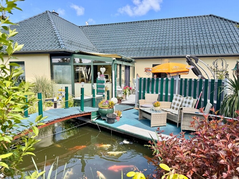 HORN IMMOBILIEN ++ Ueckermünde, Winkelbungalow mit separater Einliegerwohnung behindertengerecht 6 zimmer