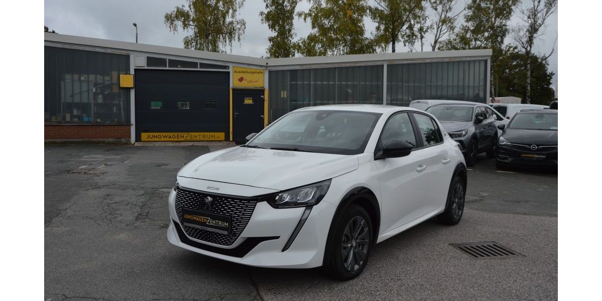 Peugeot 208 31.900 km 14.590 € Nürnberg 90469
