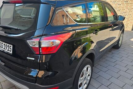 Ford Kuga 106.000 km 10.000 &euro; Gütersloh 33330