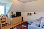 Dachgeschoßwohnung Wehrheim - 3 Zimmer, 68 m&sup2;, 850&euro; | Angebot:26330030