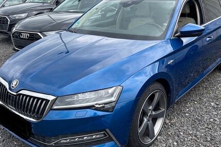 Skoda Superb 225.803 km 12.400 &euro; Frankfurt am Main, Westend-Süd 60325