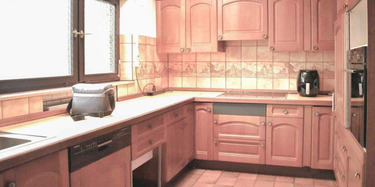 Freistehendes Einfamilienhaus 153 m² 5 Zi. großer Garten, Carport und Garage 610 m² Grundstück frei! 5 zimmer