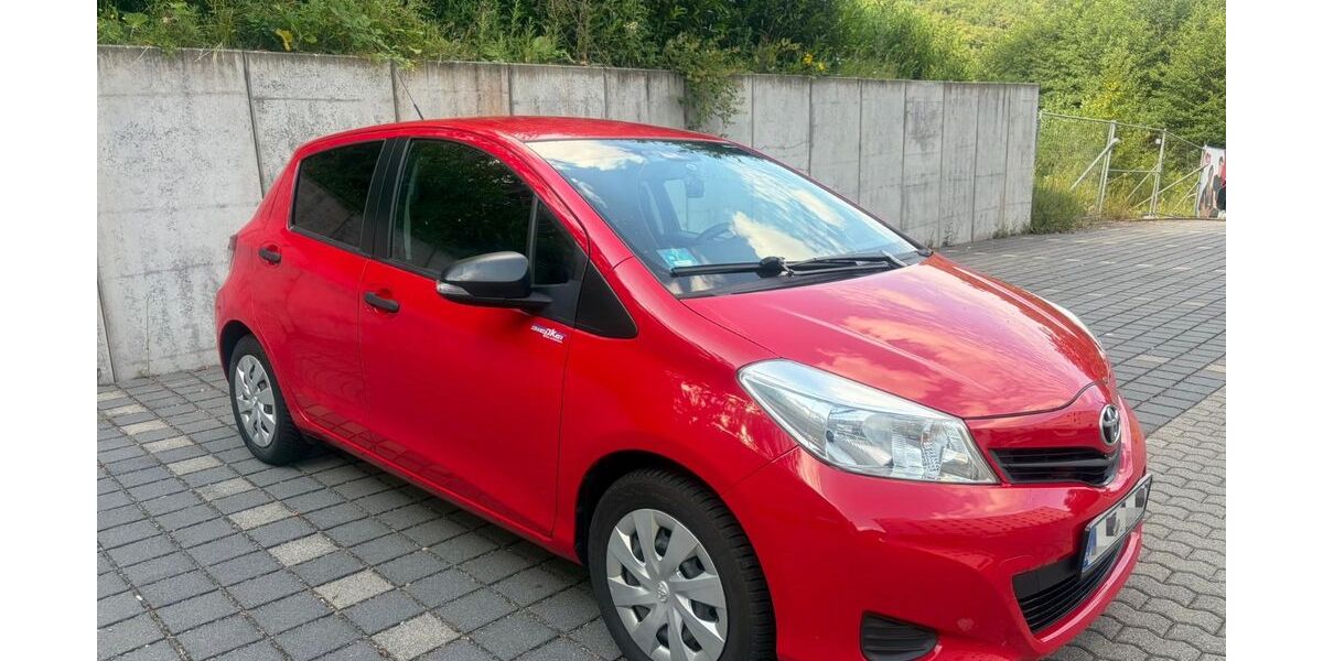 Toyota Yaris 131.100 km 6.899 &euro; Hoppstädten-Weiersbach 55768