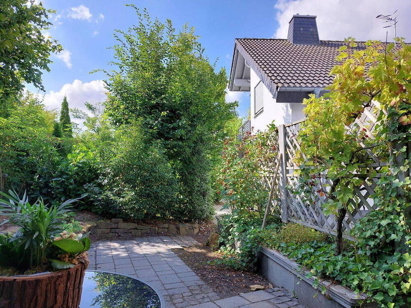 Multifunktionshaus - Einfamilienhaus mit PraxisBüro - Wohnen und Arbeiten unter einem Dach