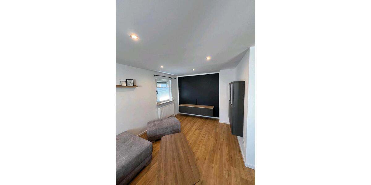 Etagenwohnung Wallersdorf - 2.5 Zimmer, 80 m&sup2;, 640&euro; | Angebot:26403644